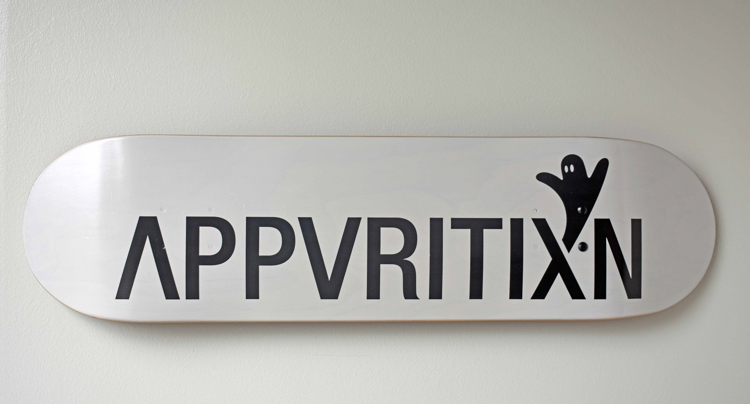 APPVRITIXN Logo Skateboard Deck
